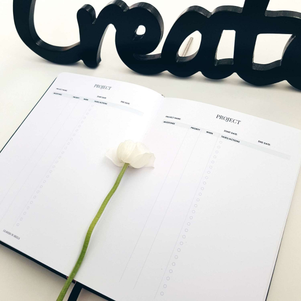LH Planner – Weekly Medium - Black - Lightly marked stock sale (Vertical) - Image 12