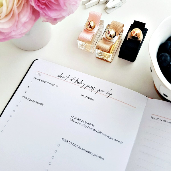 Make It Happen Daily Planner