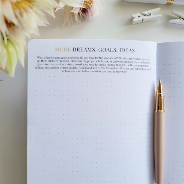LH Agenda Phenomenal Woman Planner