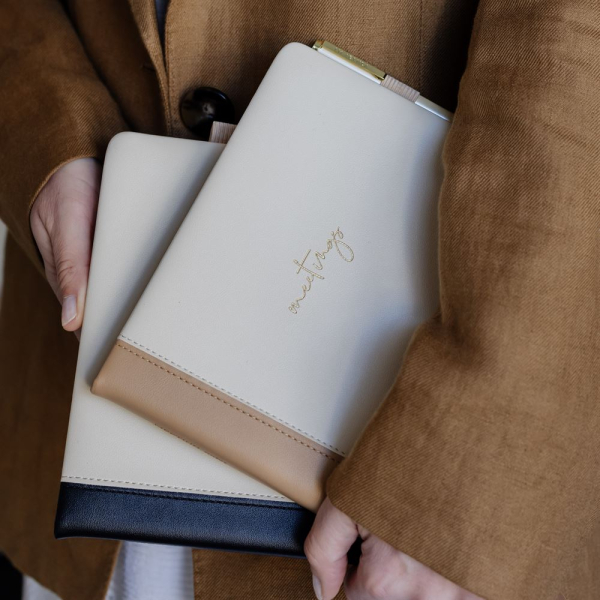 LH Agenda Meeting Notebook