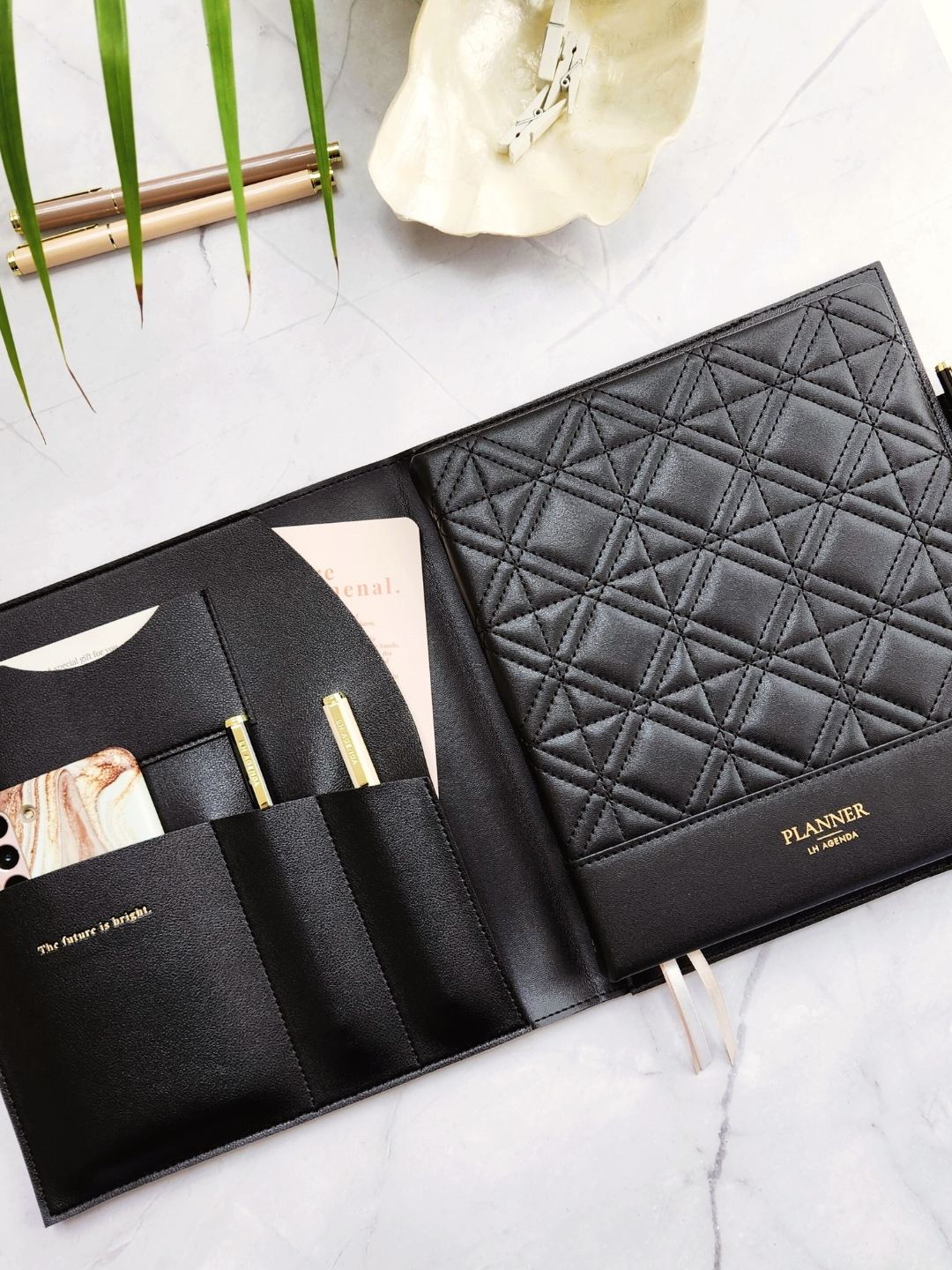 Compendium - Large - Black - LH Monogram + LH Planner - Weekly Large - Black - New Diamond Quilted