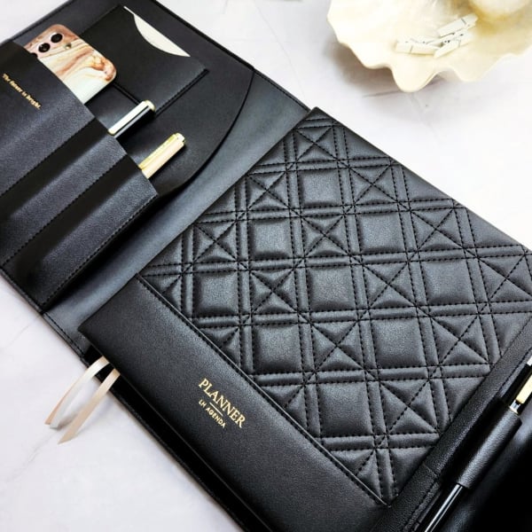 Compendium - Large - Black - LH Monogram + LH Planner - Weekly Large - Black - New Diamond Quilted