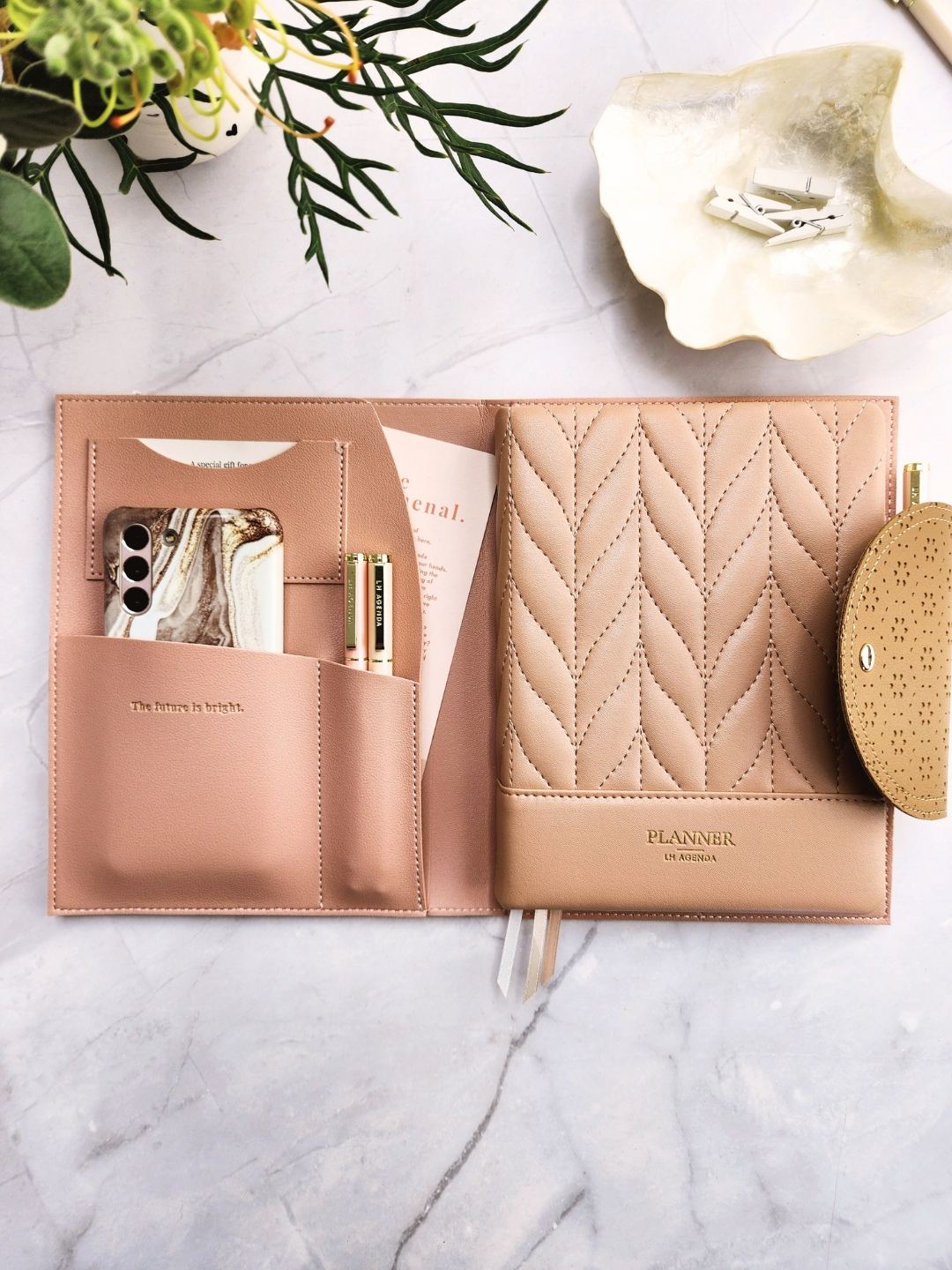 Compendium- Medium - Blush - Floral