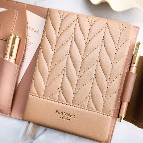 Compendium- Medium - Blush - Floral + LH Planner - Weekly Medium - Rose - Floral Quilted