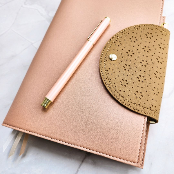 Compendium- Medium - Blush - Floral