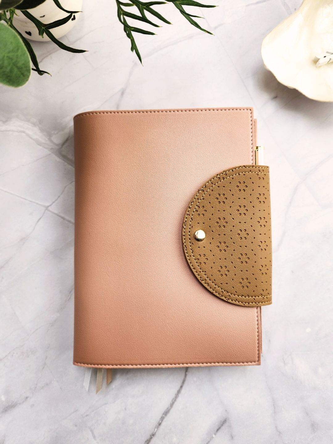 Compendium- Medium - Blush - Floral