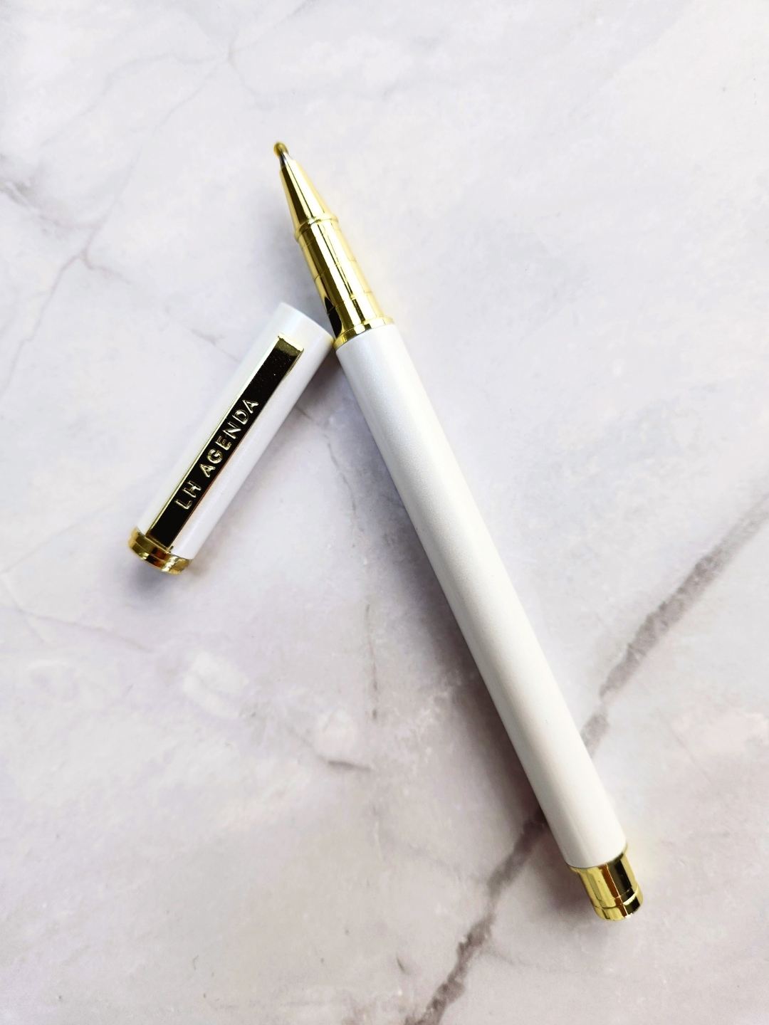 LH Agenda Rollerball Pen White
