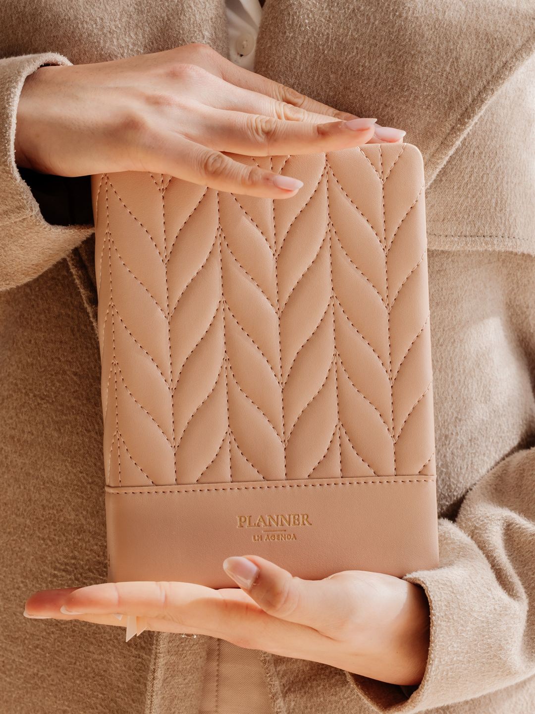 LH Planner - Weekly Medium - Rose - Floral Quilted LH Planner - Weekly Medium - Rose - Floral Quilted