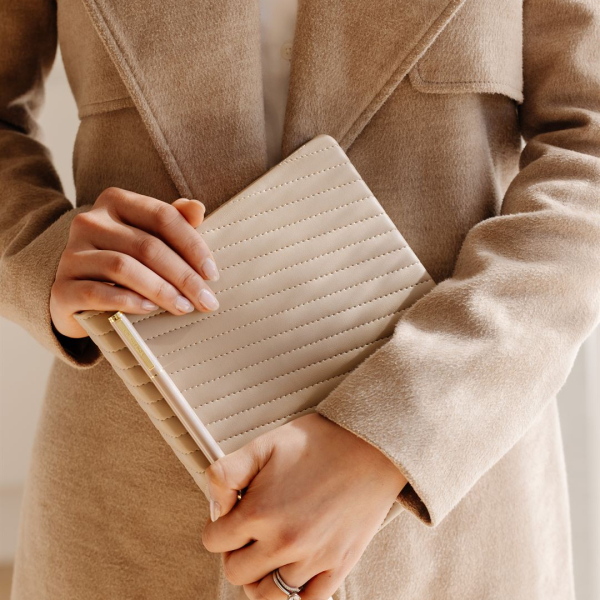 LH Planner - Weekly Large - Mocha - Chevron Quilted