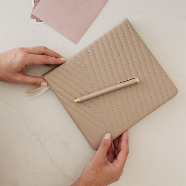 LH Planner - Weekly Large - Mocha - Chevron Quilted