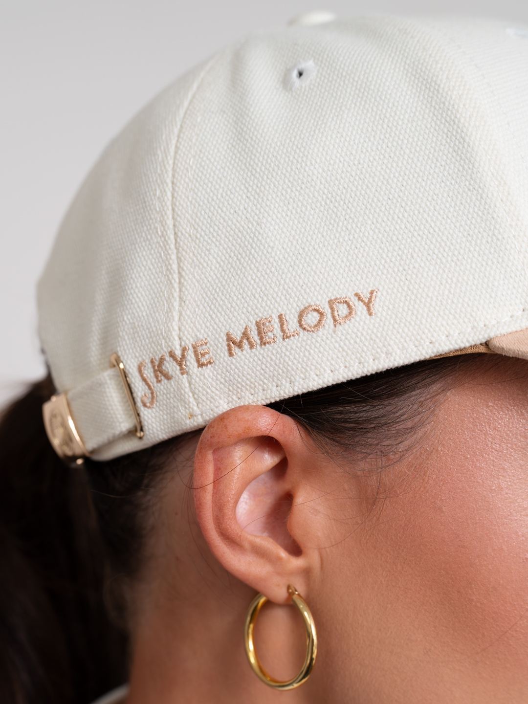 Skye Melody Two-Tone Cap